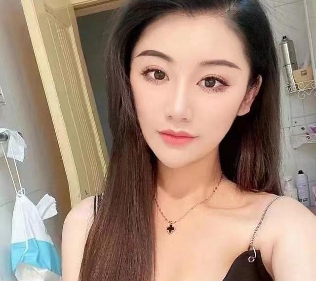 美丽少妇