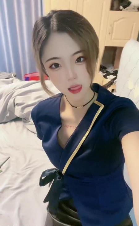 制服丝袜小姐