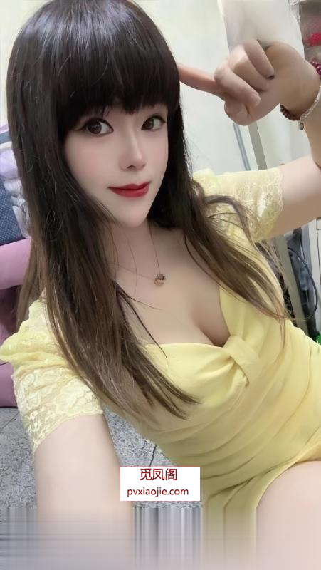 制服小骚货妹妹